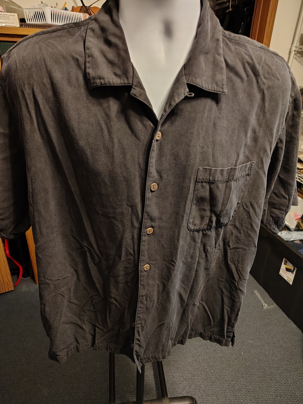 Tommy Bahama Black Short-Sleeve Button-Up Shirt